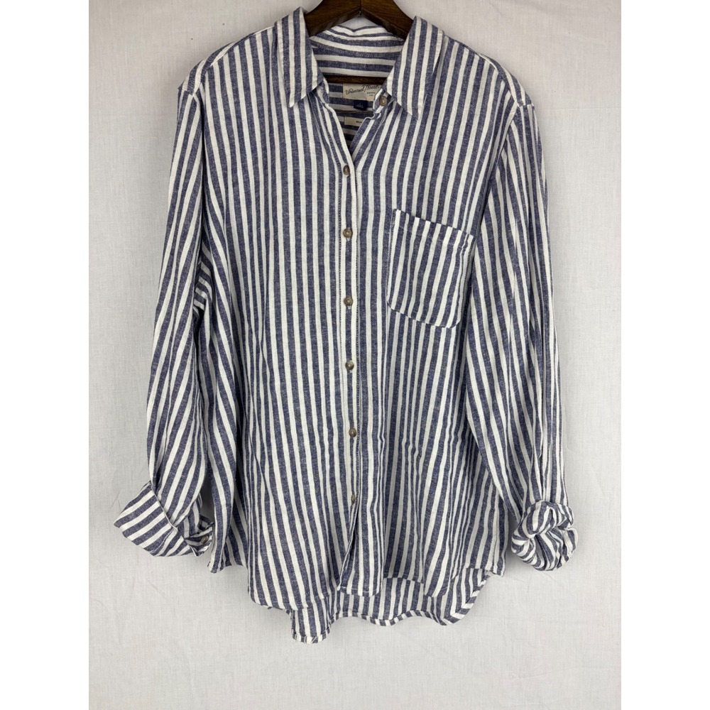 Universal Thread Navy Blue White Striped Button Down Shirt Relaxed Fit Large - Picture 2 of 13